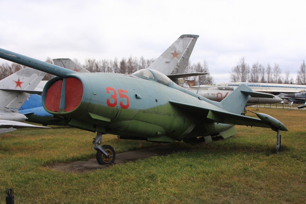 IMG_4867 Экспериментальный самолет вертикального взлета и посадки Як-36.jpg