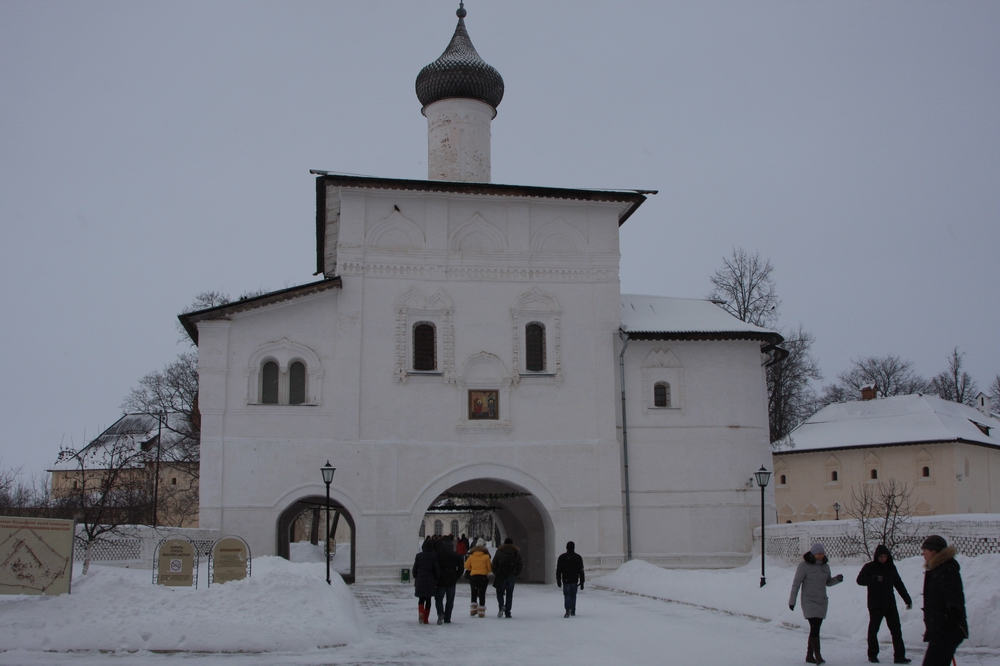 IMG_5739 Надвратная Благовещенская церковь.jpg