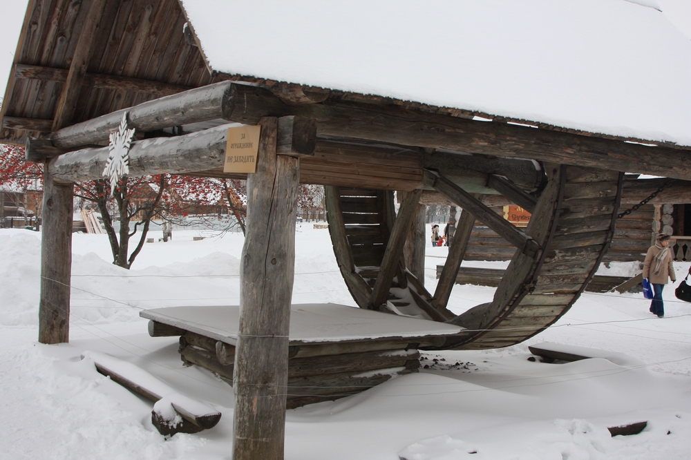 IMG_5935 Ну очень большой колодец ))).jpg