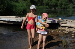 Resize of IMG_8466 Соня и Таня.JPG
