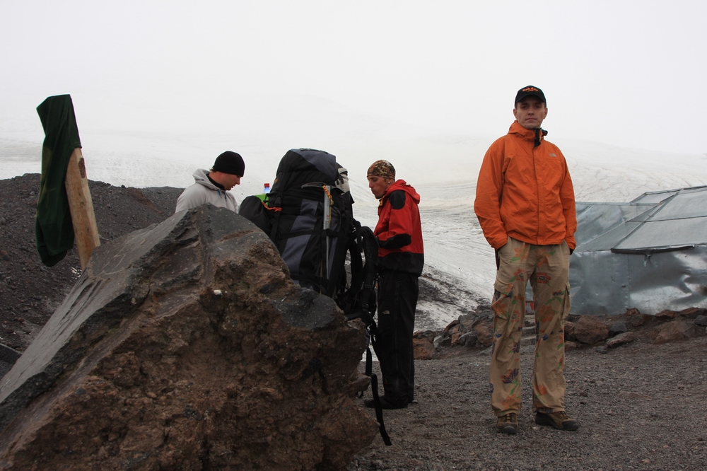 IMG_2624 Макс, Володя и наш капитан.JPG