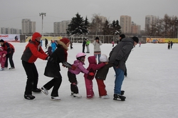 Resize of IMG_6360 Дима Оля Ксюха Катюшка Танюха и тепловоз Даня.jpg