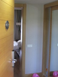 Resize of IMG_7192 Вход в наш номер.JPG