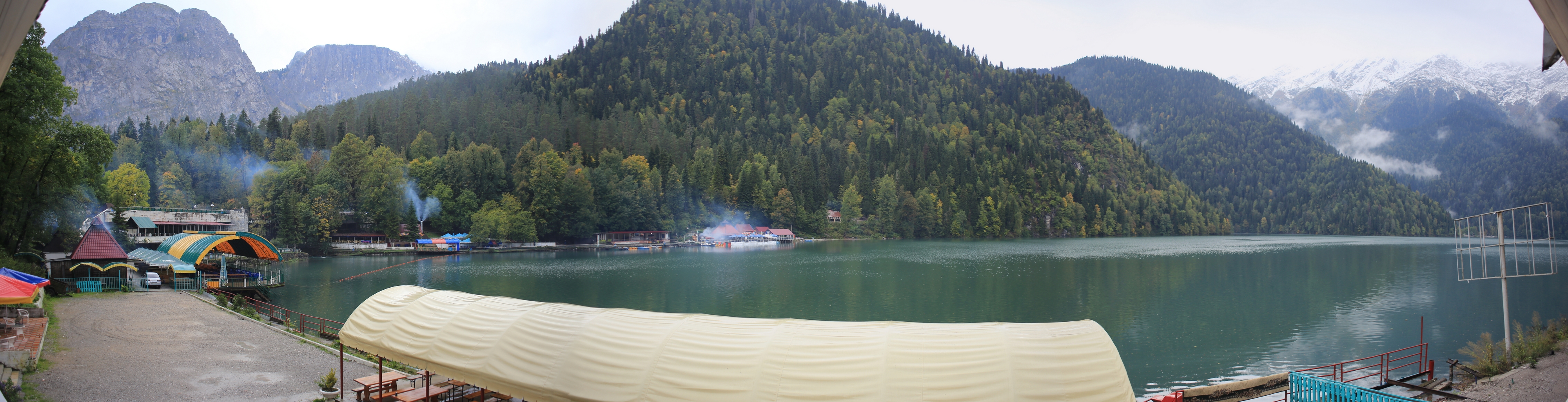 Панорама озеро Рицца.JPG