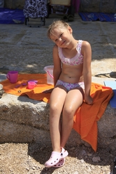 Resize of IMG_8460 И даже дети, которые готовы купаться в холодной воде- не горели желанием лезть в воду.JPG