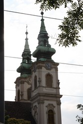 Resize of IMG_6201 Церковь св. Анны была основана в 1390г., разрушена турками в 1540г., восстановлена в 1687г..JPG