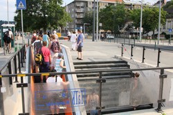 Resize of IMG_6208 Спуск в метро.JPG