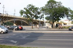 Resize of IMG_6243 В Будапеште очень развит велоспорт. Для этого имеется вся необходимая инфраструктура.JPG