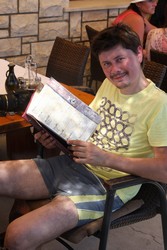 Resize of IMG_6579 Димка заказывает кальмари ))).JPG