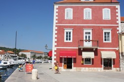 Resize of IMG_6690 Местная пекарня. Там мы купили очень вкусный хлебушек.JPG